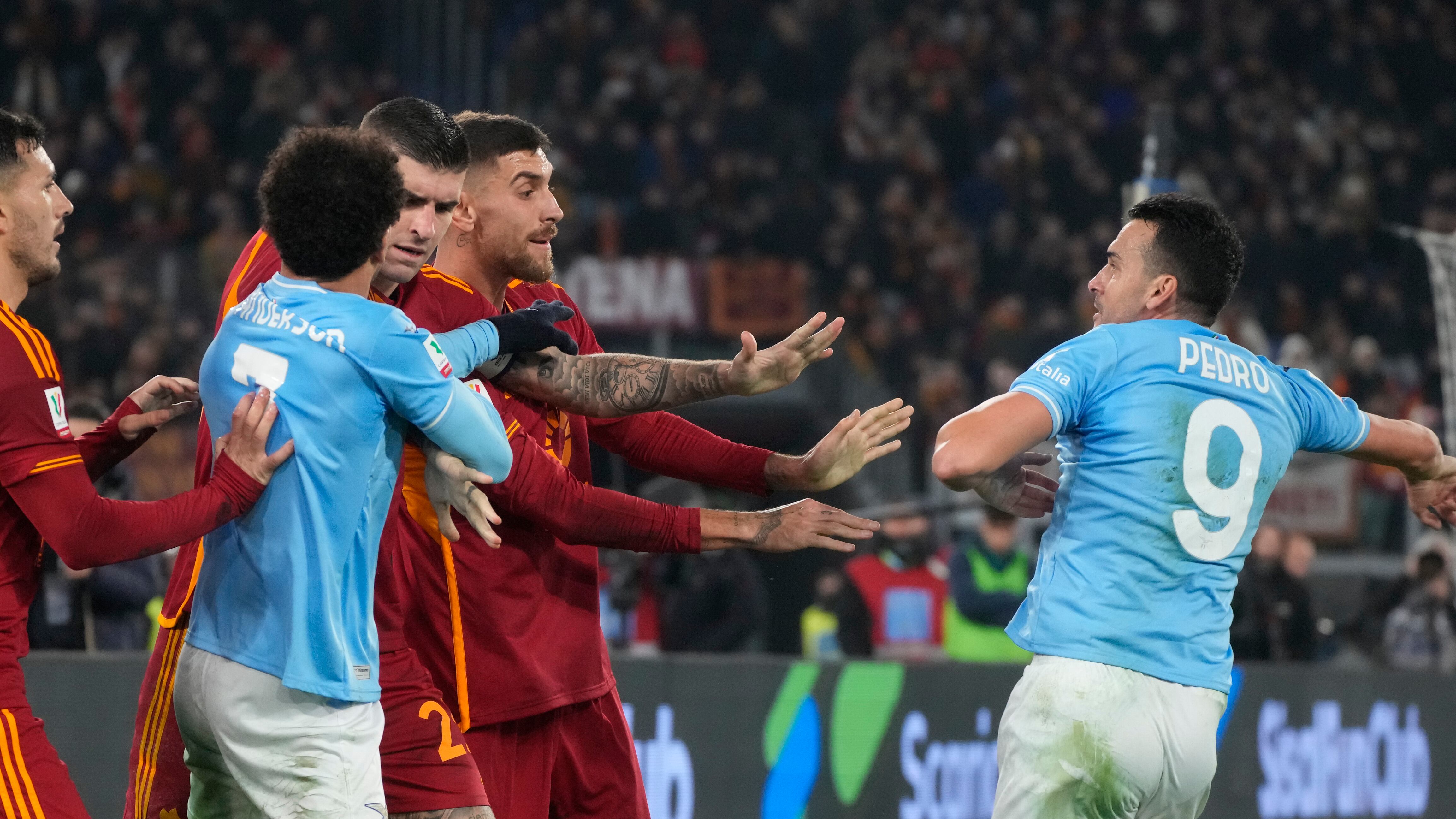 Roma senza Joya: battaglia alla Lazio