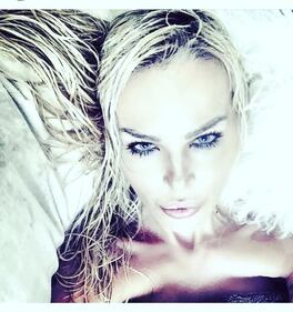 Nina Moric, le foto più sexy su Instagram 31