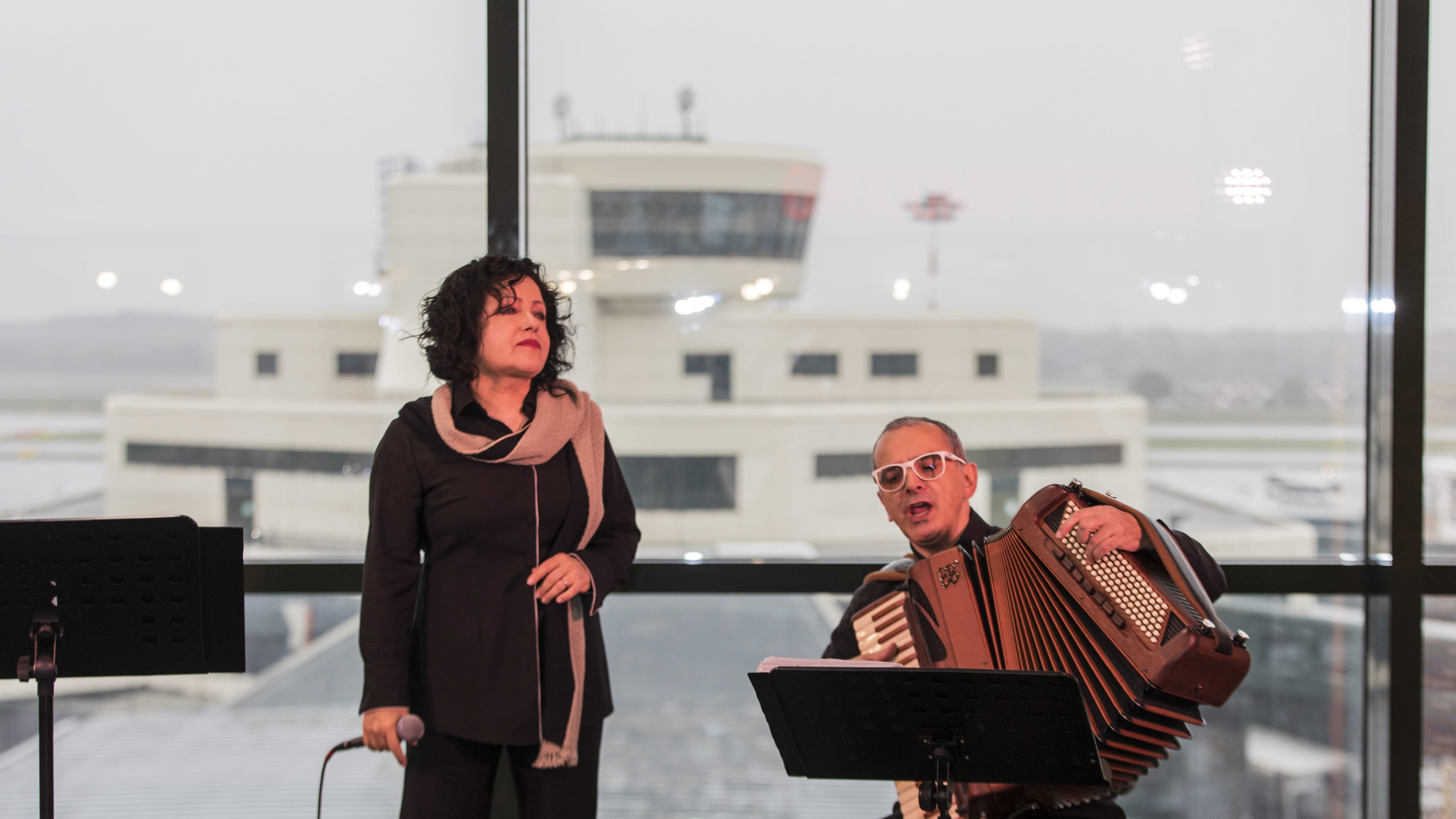 Voce e piano fra gli applausi per Antonella Ruggiero e Baldan Bembo a Malpensa