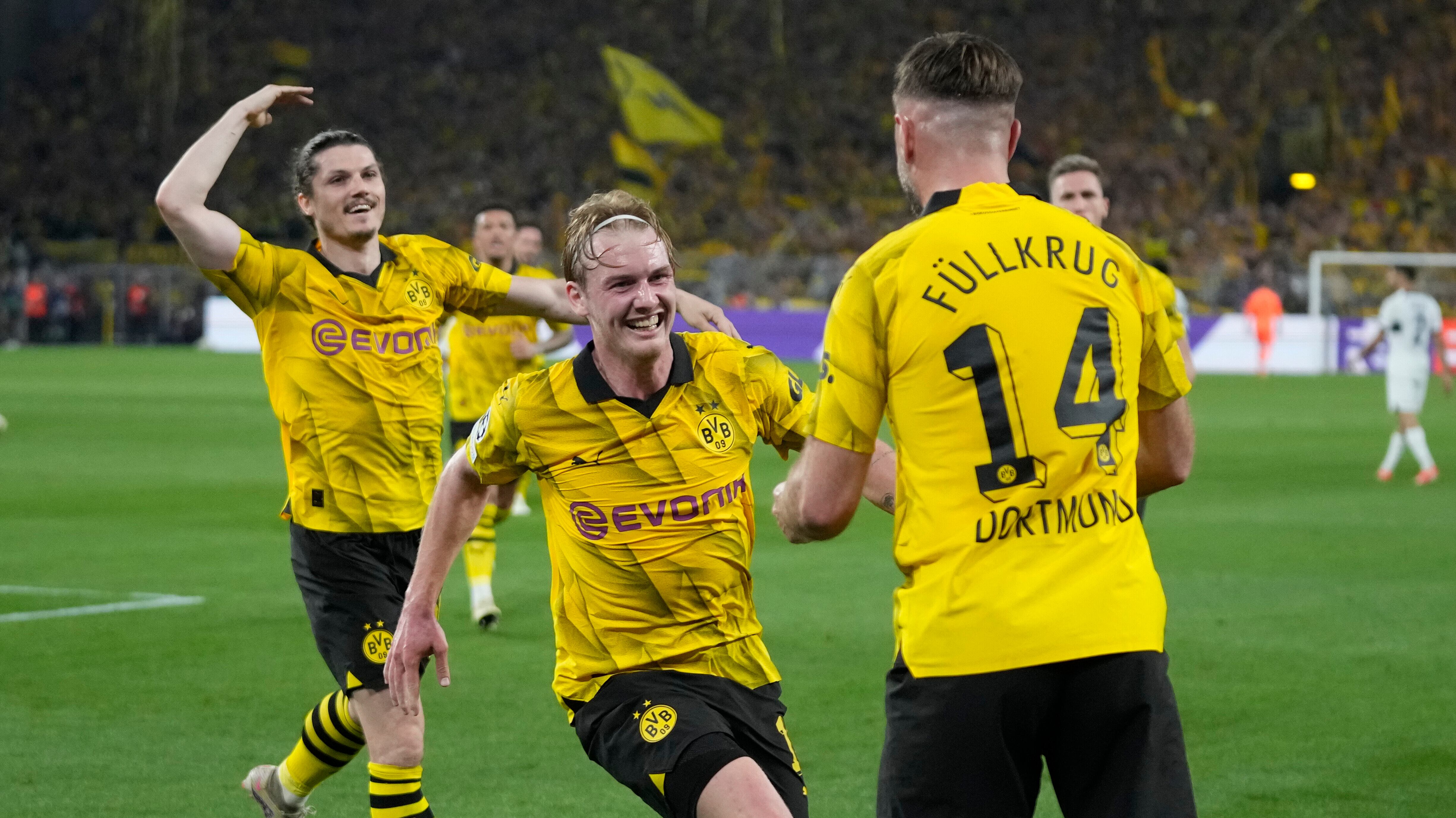 Champions League, il Borussia Dortmund stende il Psg grazie a Fullkrug