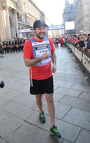 Stramilano dei record: in 63mila alla partenza  4