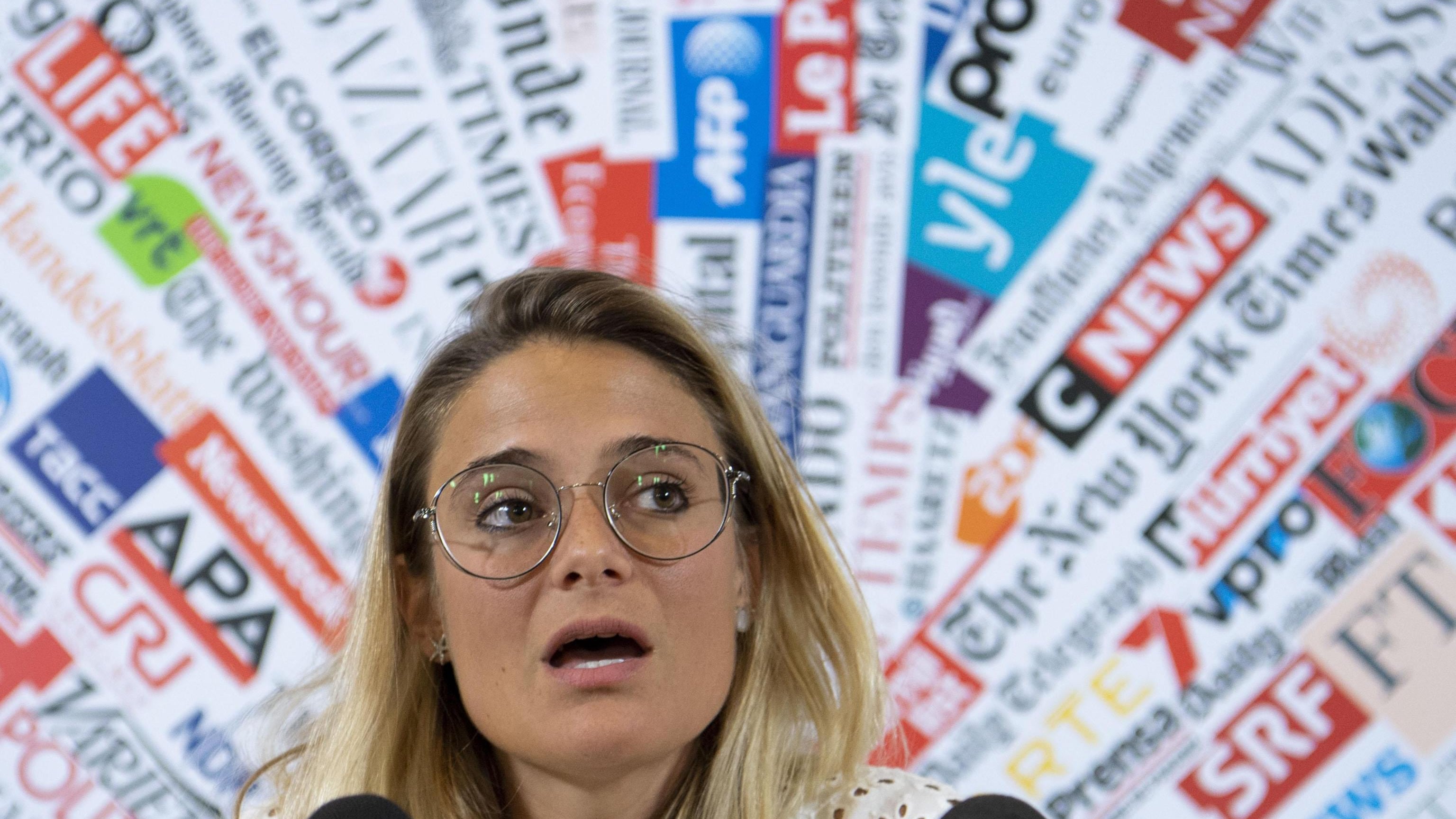"Meglio porco che fascista". L'ennesimo insulto di lady Ong alla Meloni