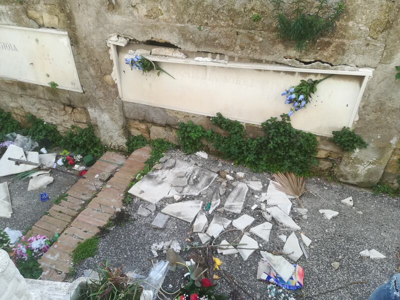 Cimitero Poggioreale 2