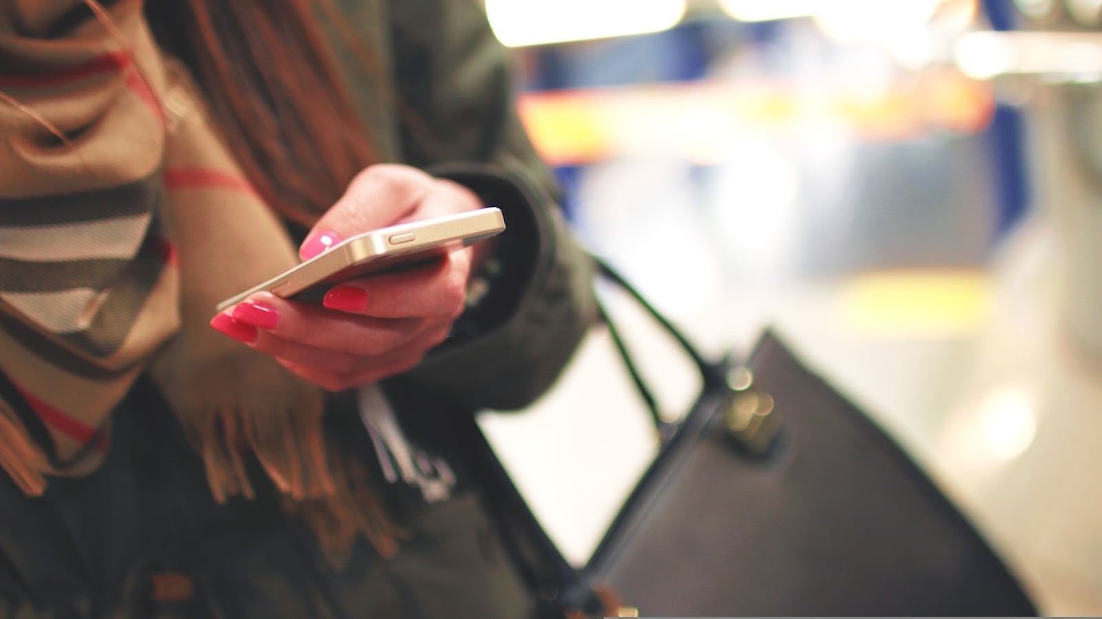 Perché WhatsApp non scarica le foto: come risolvere