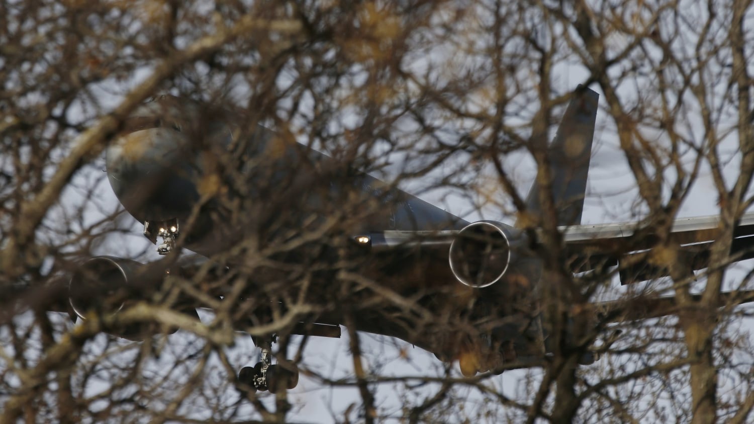 Esami, pazienza e sms: inizia la quarantena per gli italiani di Wuhan