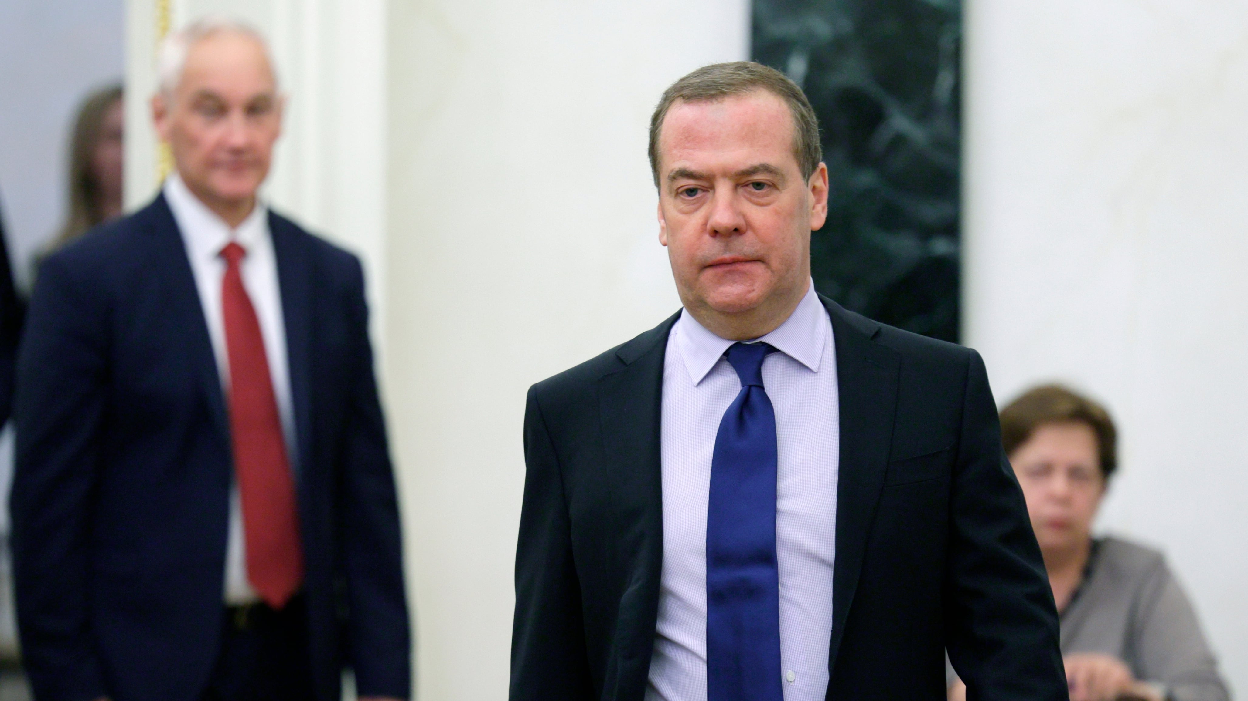Da uomo del rinnovamento a odiatore dell'Occidente: chi è l'ex presidente russo Dmitri Medvedev