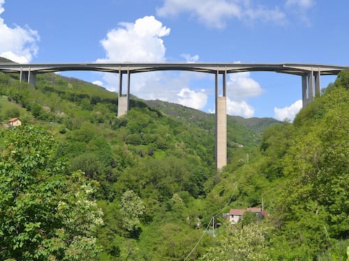 Autostrade, sospesi i trasporti eccezionali sulla A26: Genova sempre più isolata