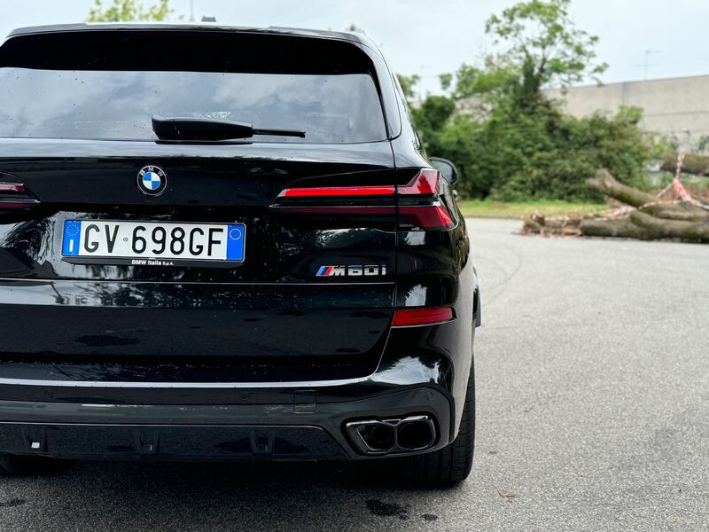 BMW X5 M60i: guarda la gallery del super SUV tedesco da 530 CV 7