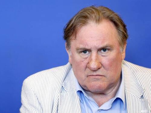 Gèrard Depardieu accusato di aggressione sessuale: sarebbe la 14esima vittima