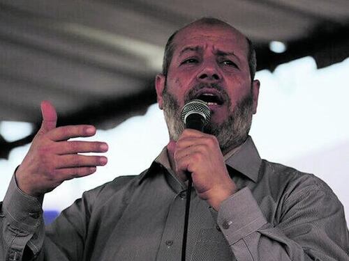 Si aprono i negoziati in Egitto. Hamas rassicura i partner arabi. "Recuperiamo i corpi dei rapiti"