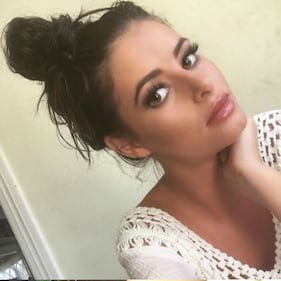 Playmate nuda sul vulcano sacro, le foto 7