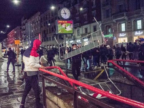 "Un unicum destra e sinistra in piazza così"