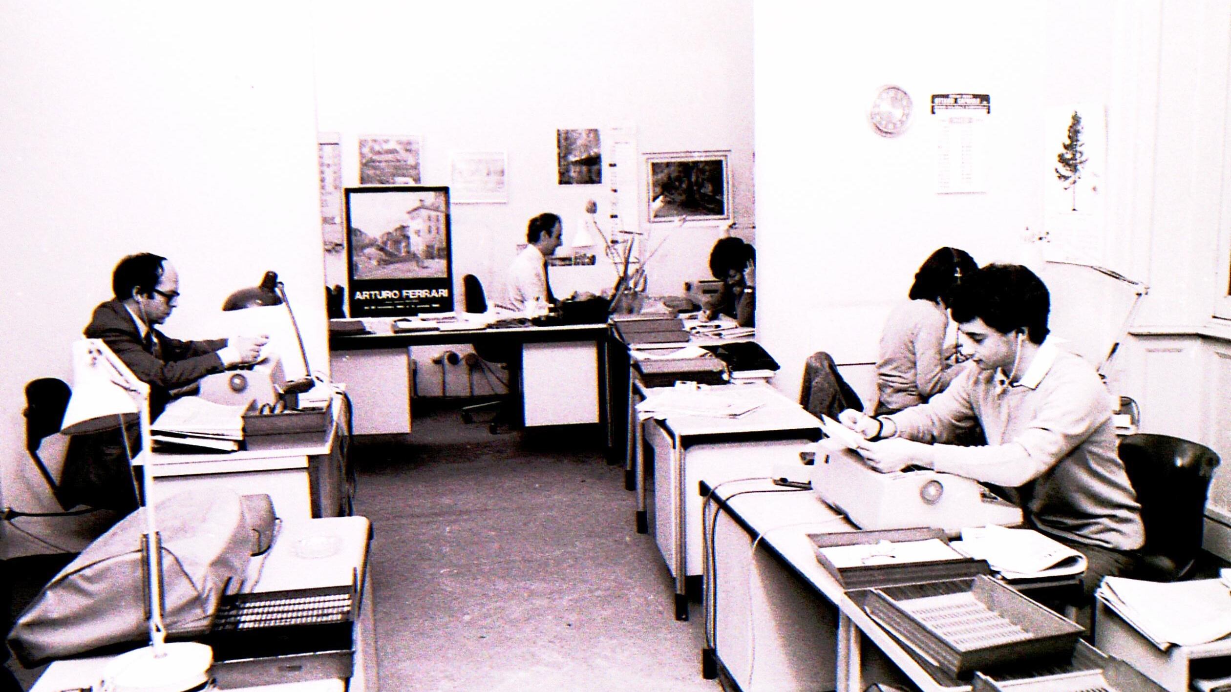 Vita di redazione tra steno, telex e dimafonisti...