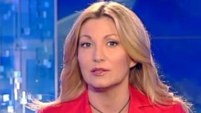 Vietato indossare il crocifisso in tv, l'ultima trovata dei laicisti