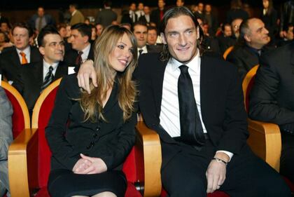 Ilary Blasi sexy conduttrice del Grande Fratello Vip 14