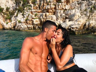 Cristiano Ronaldo si gode le vacanze con la sua Georgina in attesa della Juve 7