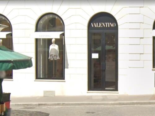 Roma, colpo da Valentino. Portate via borse dal valore di 140mila euro