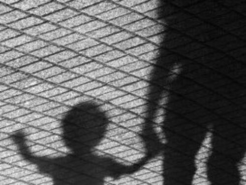 Lecce, incappucciati tentano di rapire bimbo. Si cercano due uomini