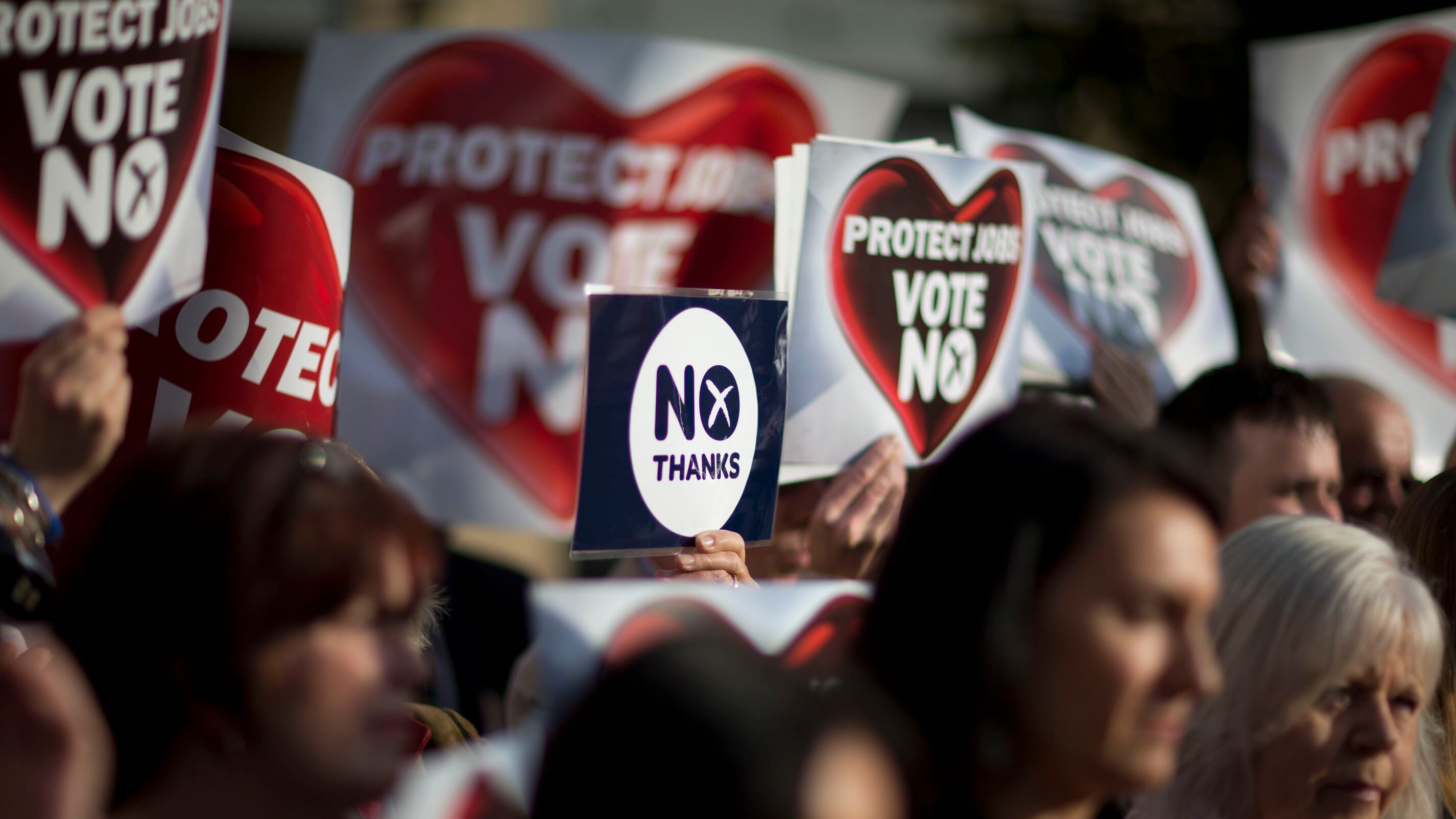 Londra corteggia gli indecisi: con il "no" più poteri e risorse