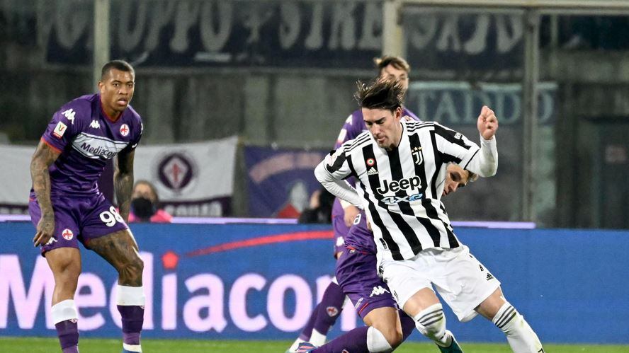 La Juve batte 1-0 la Fiorentina. Accoglienza di fuoco per Vlahovic