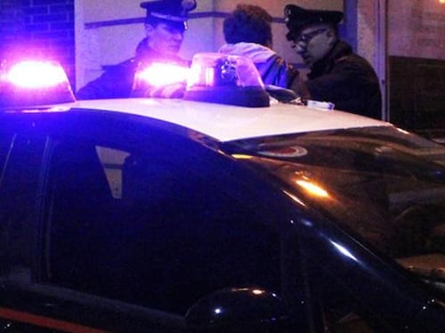 Molesta le ragazzine poi urina per strada: il clandestino sarà espulso