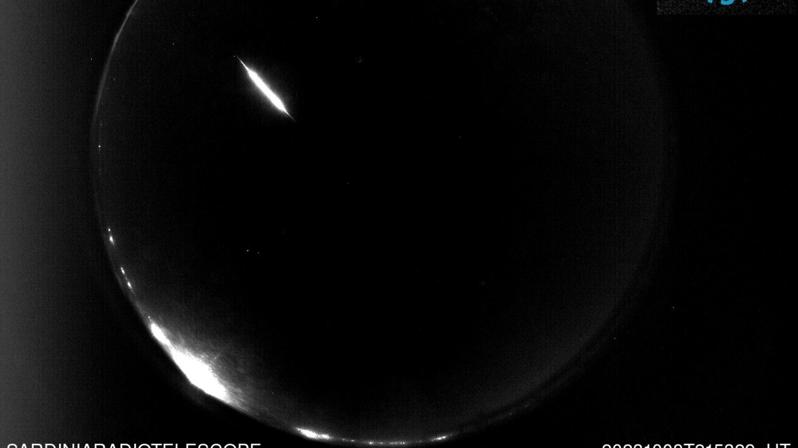 Caccia al meteorite caduto in Sardegna: le coordinate e il valore dei frammenti
