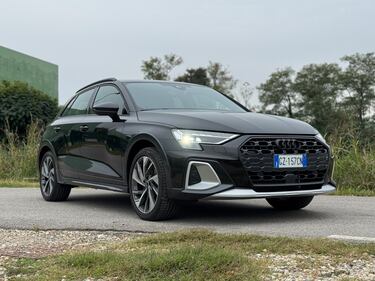 Audi A3 Allstreet: guarda la gallery della nuova compatta ibrida tedesca 5