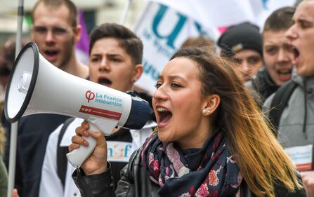 Francia, cortei a Parigi contro riforma trasporti 14