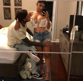 Mia Khalifa, le foto della pornostar 1