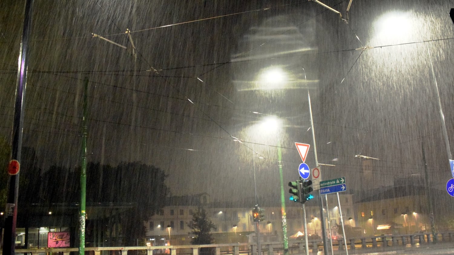 Il Nord flagellato dal maltempo: trombe d’aria e nubifragi