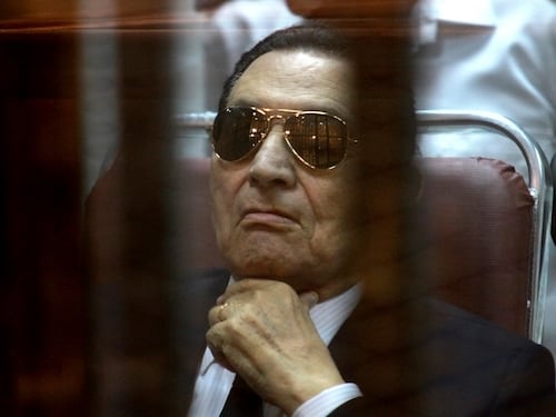 Egitto, Mubarak parla in tribunale. Sentenza d'Appello il 27 settembre