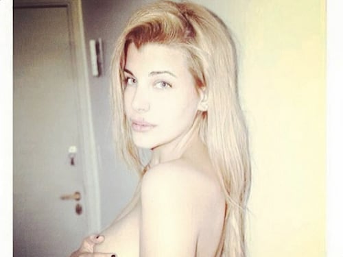 Charlotte Caniggia: le foto hot della concorrente de L'Isola dei Famosi