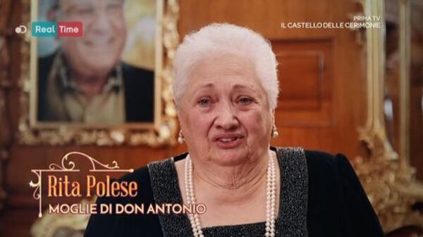 Lutto alla Sonrisa, focolaio Covid: morta la vedova del Boss delle Cerimonie