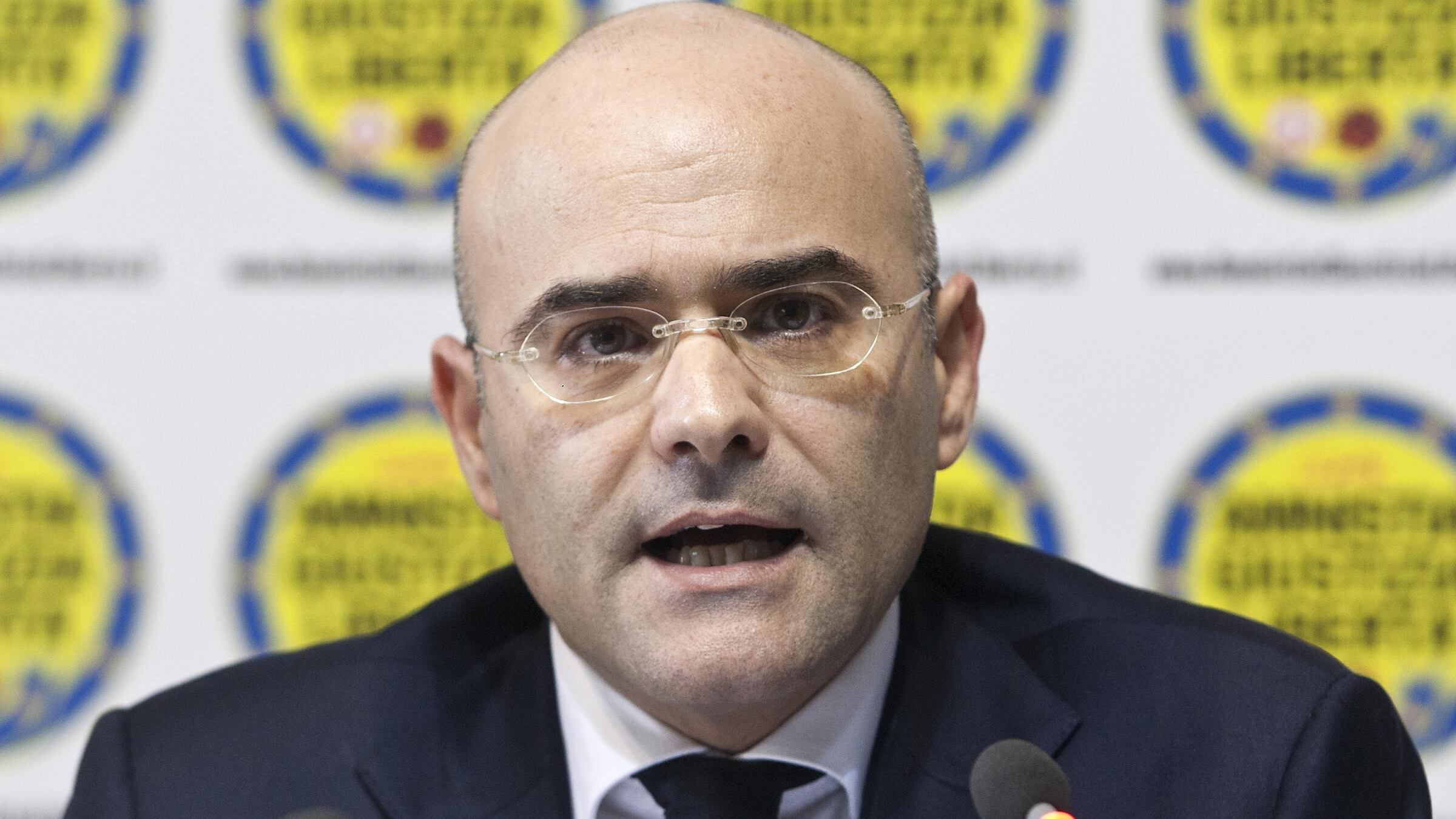 "La giustizia si può riformare solo a colpi di referendum"