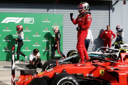 Leclerc scatenato in pista e sul podio a Monza 3