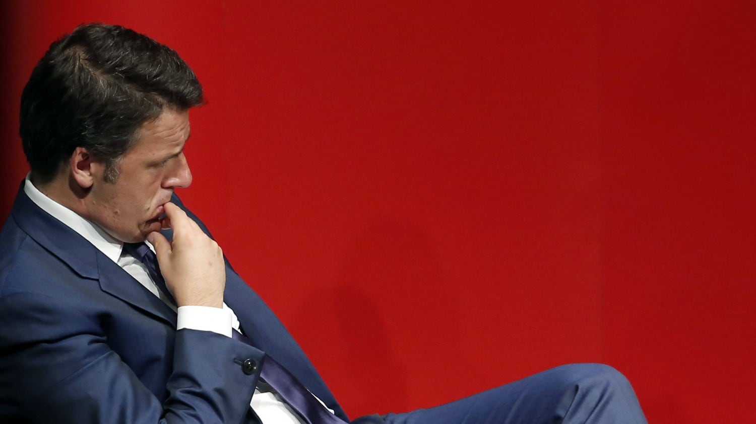 Le banche smascherano il ricatto di Renzi sul "No": l'economia non crollerà