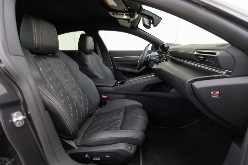 Nuova Peugeot 508 2023: guarda le foto 26