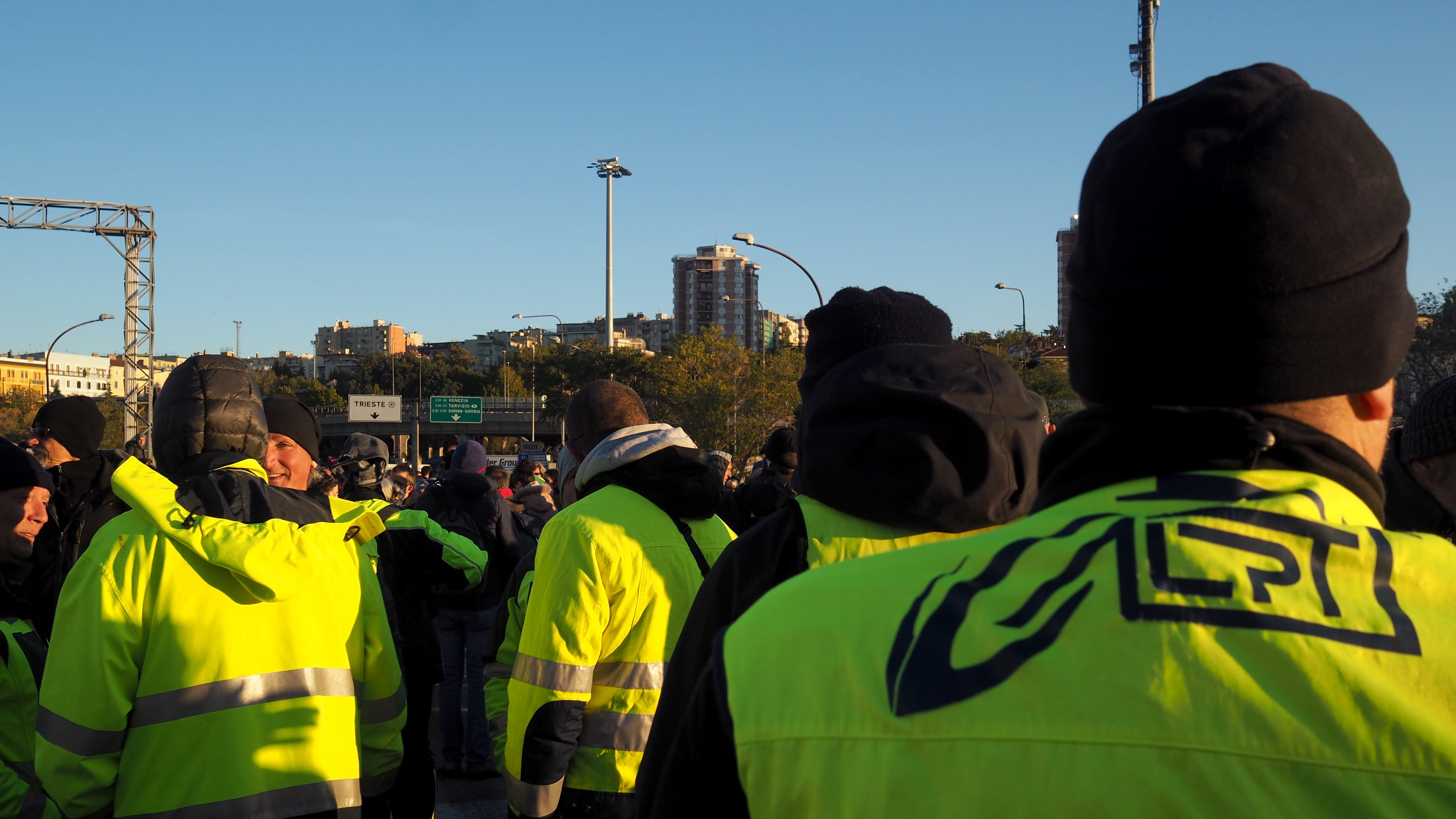 La protesta, l'escalation in 8 giorni: chi c'è davvero in piazza a Trieste