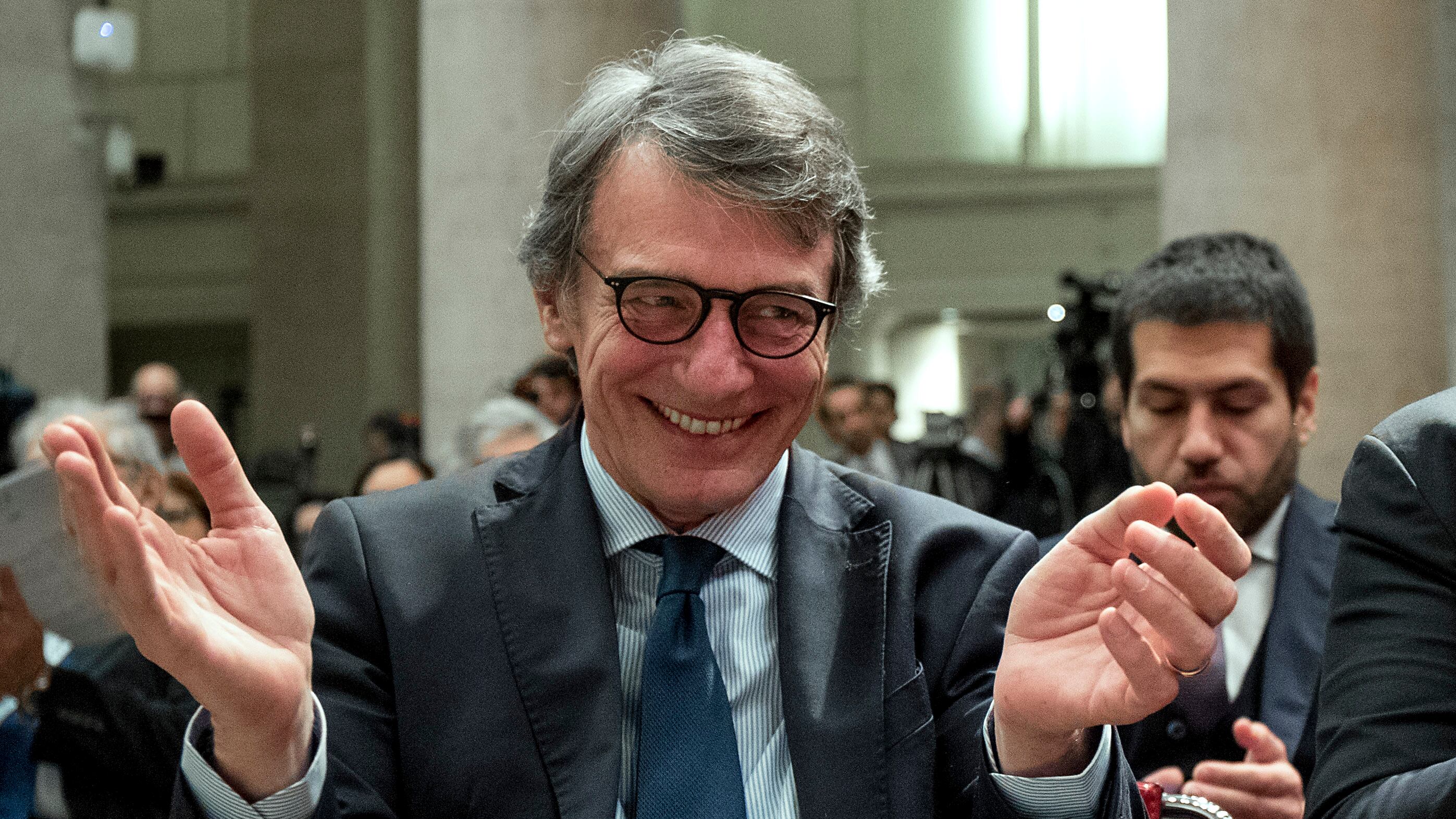 Sì europeo al "megafondo" da 2mila miliardi. Paesi del Nord all'angolo. E Salvini si astiene