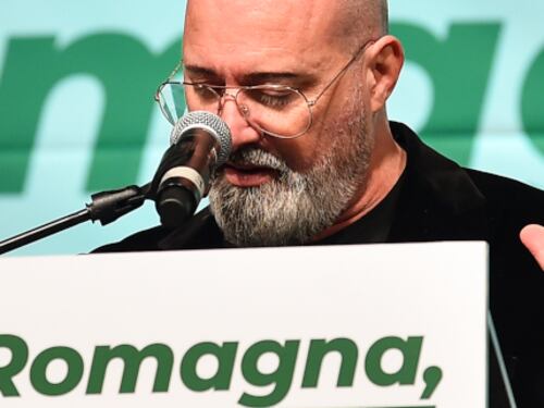 "O muoio di dolore oppure pago". Ecco la sanità di Bonaccini