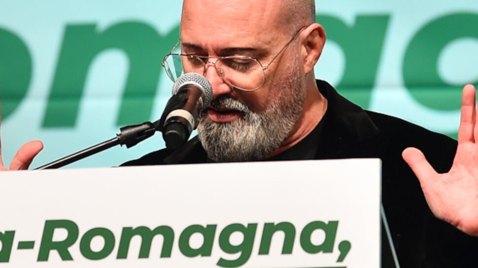 "O muoio di dolore oppure pago". Ecco la sanità di Bonaccini