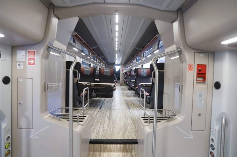 I nuovi treni ibridi Intercity 3