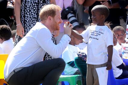 Meghan Markle e il Principe Harry arrivano in Sudafrica: foto 6