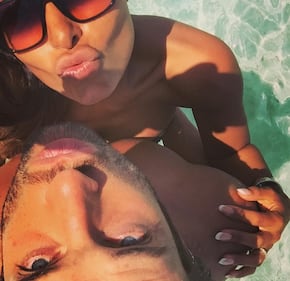 Carolina Marconi, selfie piccanti e seno da urlo sotto il bikini 4