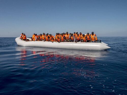La bufala del "servono più migranti", il super Pandino e Sunak: quindi, oggi...