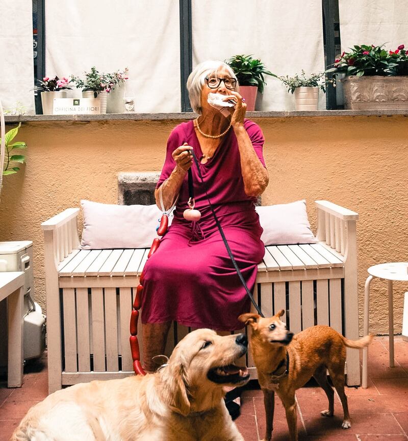 L'isolamento di Nonna Licia, influencer a 90 anni 6