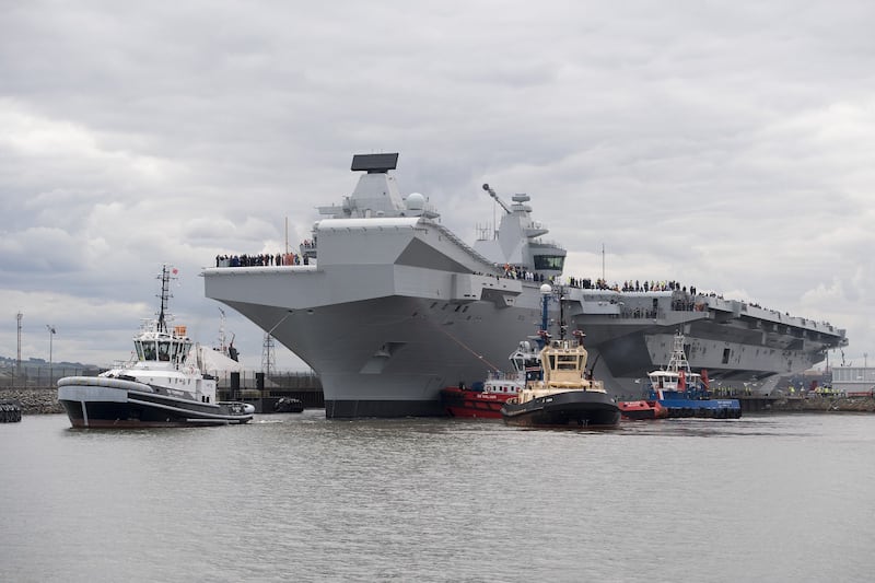 La Queen Elizabeth prende il mare 4