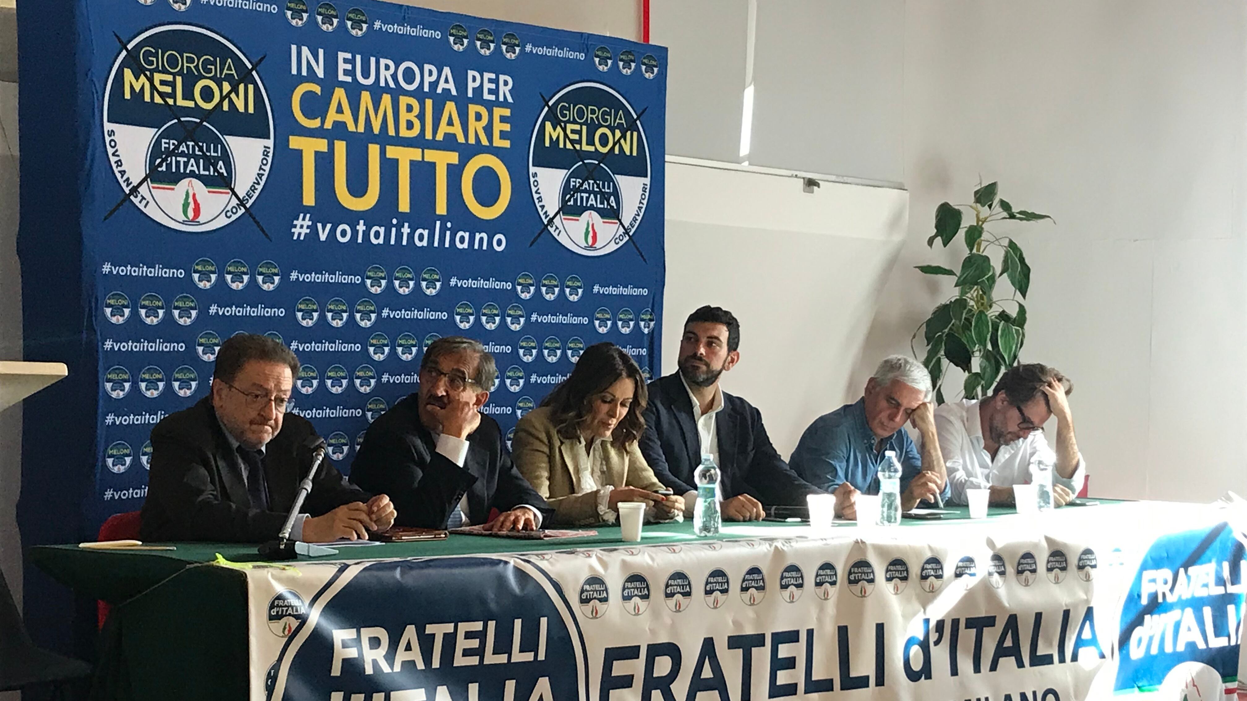 "Pattuglie con ex agenti in aree e mezzi a rischio"