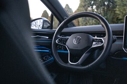Volkswagen ID.7, primo contatto: guarda la gallery 11