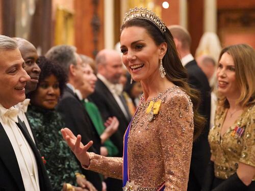"Ora due mesi di convalescenza". Ma resta il mistero sull’intervento subìto da Kate